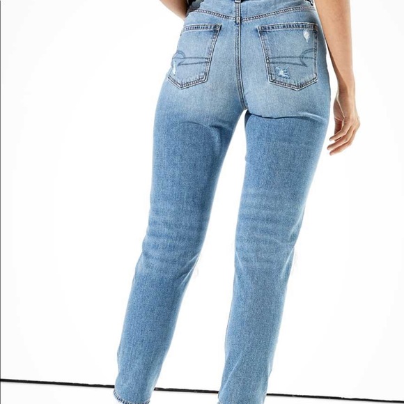 American Eagle AE Mom Jean Cool Classic Blue Size 10 Long Knee Rips Straight - Picture 2 of 15